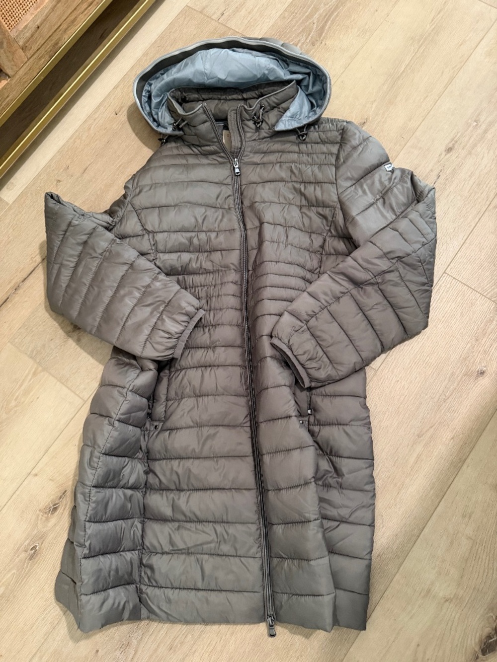 Esprit puffy jacket gray large